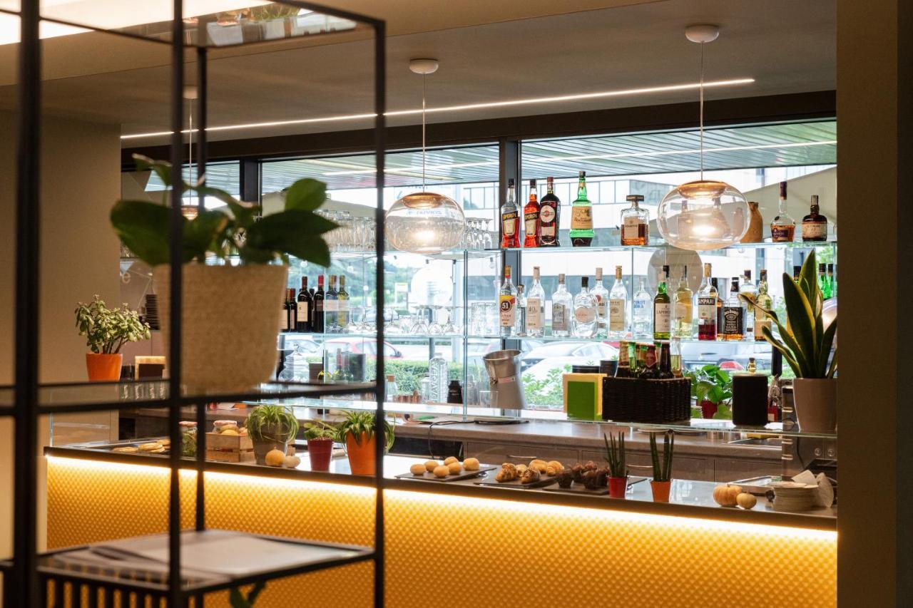 Mercure Milano Agrate Brianza Esterno foto