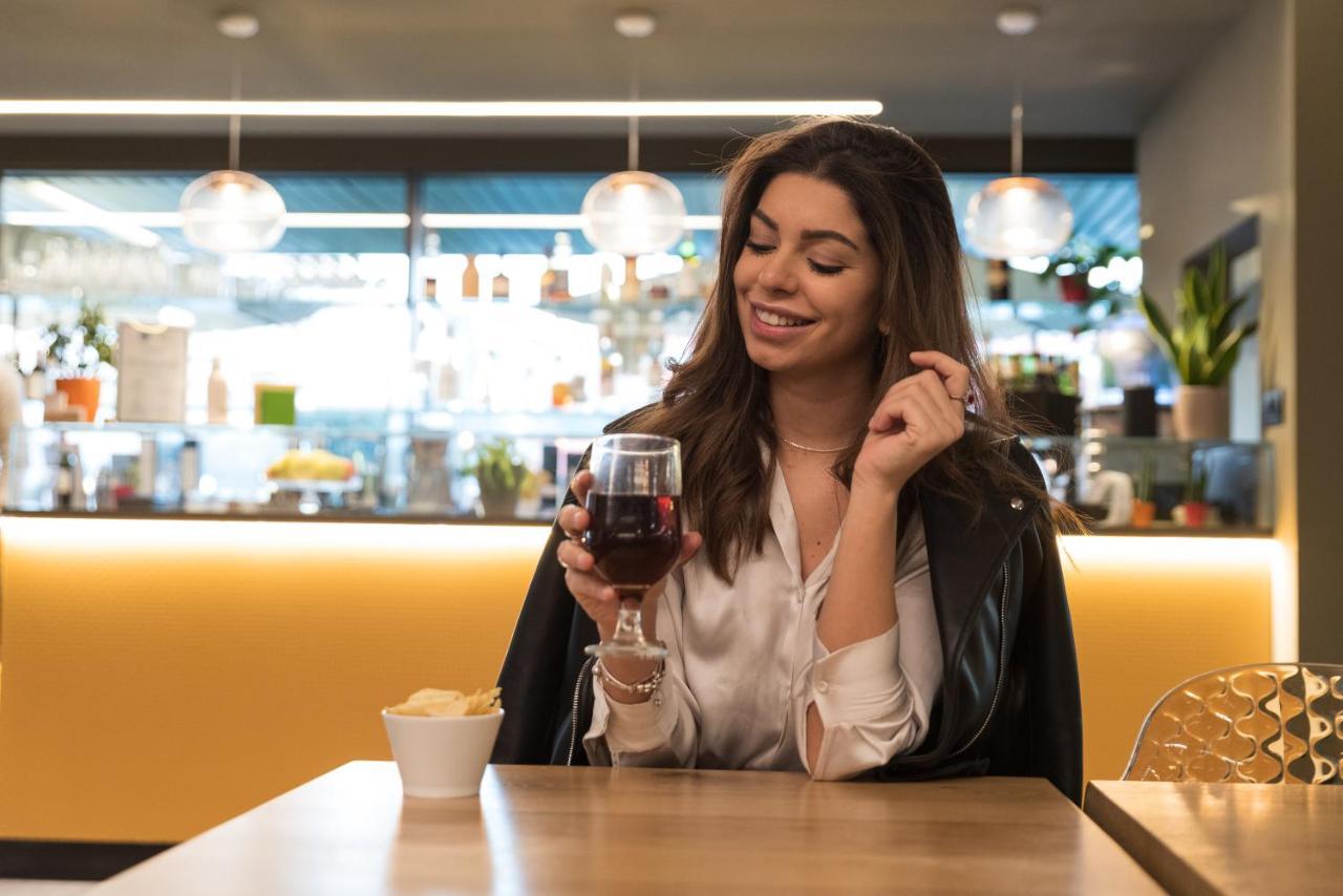 Mercure Milano Agrate Brianza Esterno foto