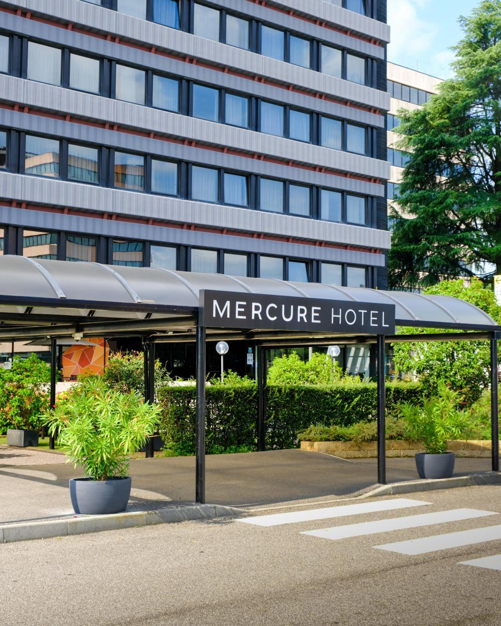 Mercure Milano Agrate Brianza Esterno foto