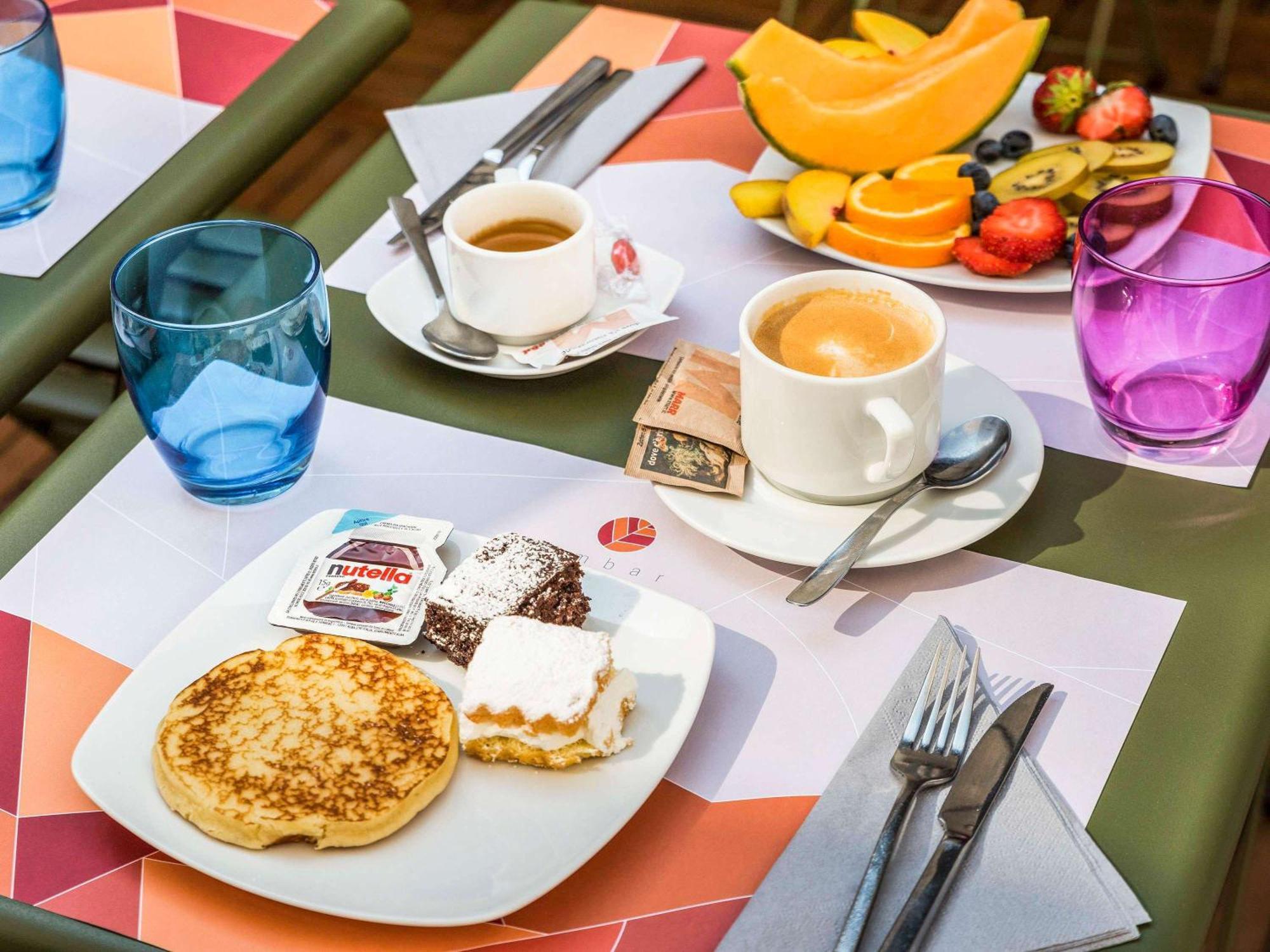 Mercure Milano Agrate Brianza Esterno foto