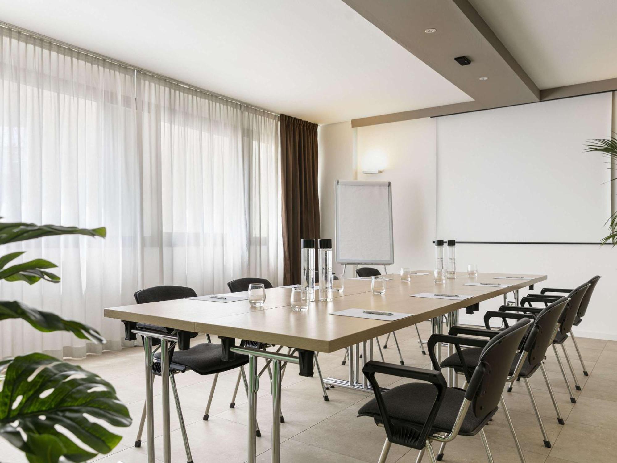 Mercure Milano Agrate Brianza Esterno foto